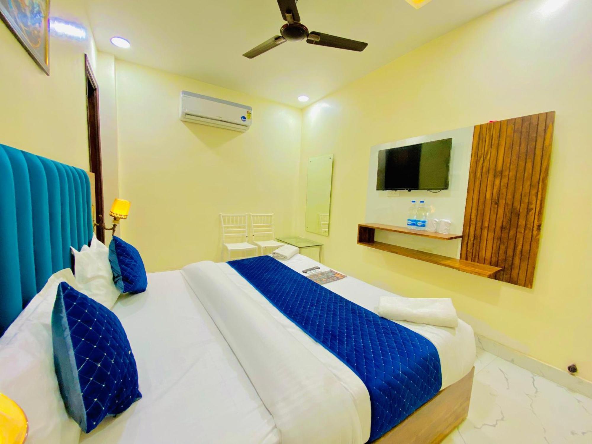Hotel Holiday First 300 Meter From Golden Temple Amritsar Extérieur photo